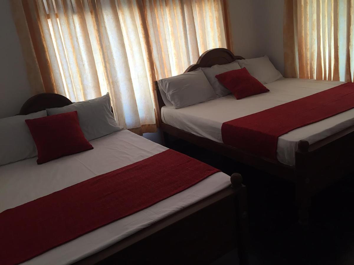 Yaarl Holiday Jaffna Extérieur photo